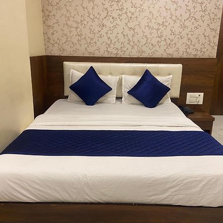 Hotel Ashyana - Near To Grant Road Station Mumbai Exteriör bild
