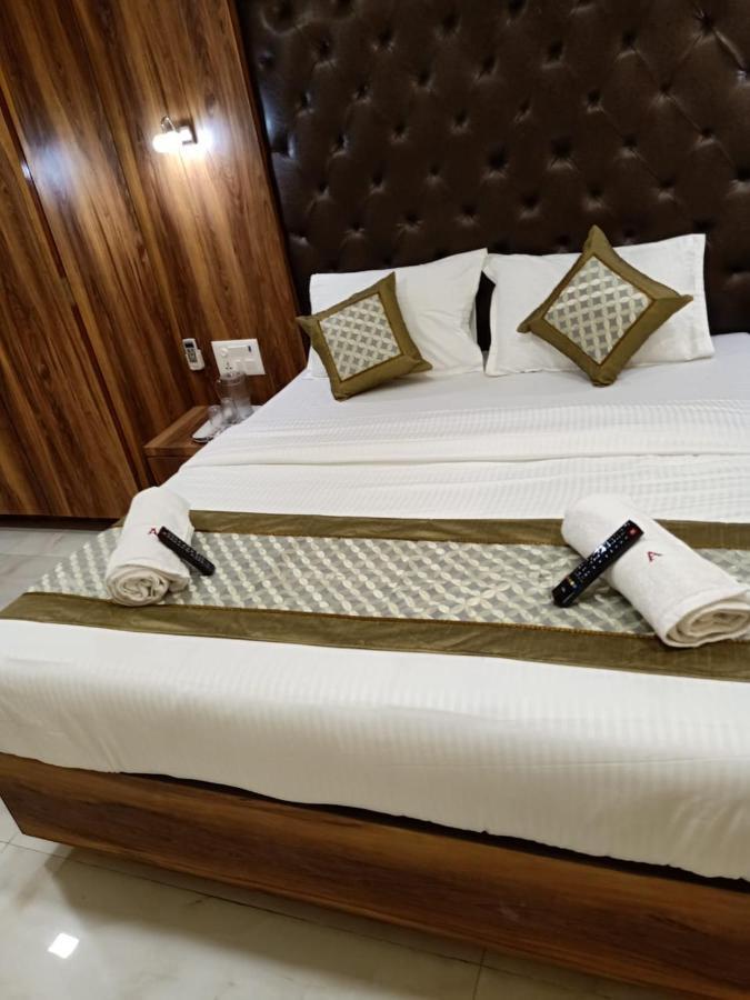 Hotel Ashyana - Near To Grant Road Station Mumbai Exteriör bild