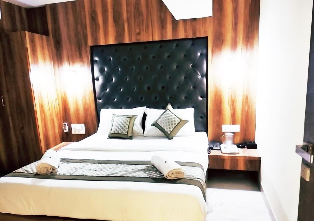 Hotel Ashyana - Near To Grant Road Station Mumbai Exteriör bild