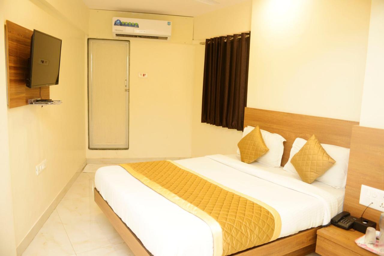 Hotel Ashyana - Near To Grant Road Station Mumbai Exteriör bild