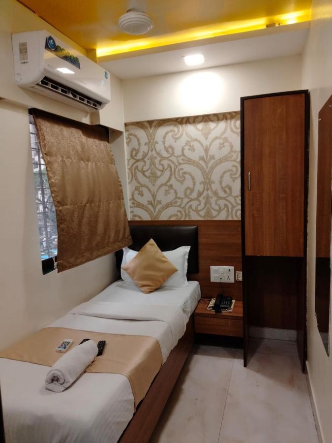 Hotel Ashyana - Near To Grant Road Station Mumbai Exteriör bild